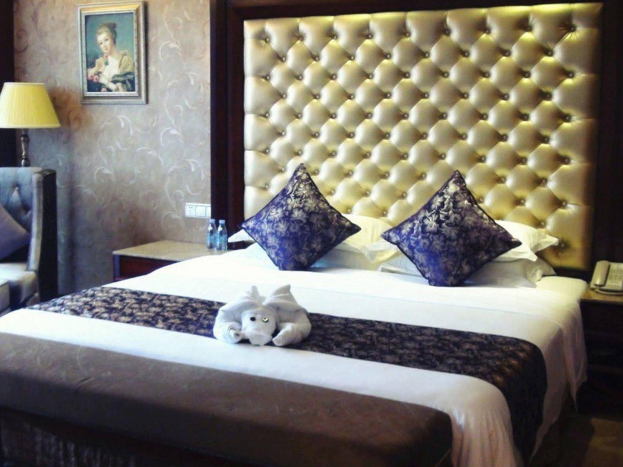 St. Tropez Hotel Чанша Екстер'єр фото